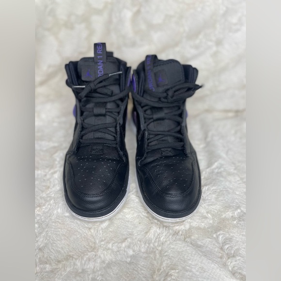 Air Jordan 1 React size 10 - Picture 3 of 5